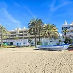 Beachfront In Marina