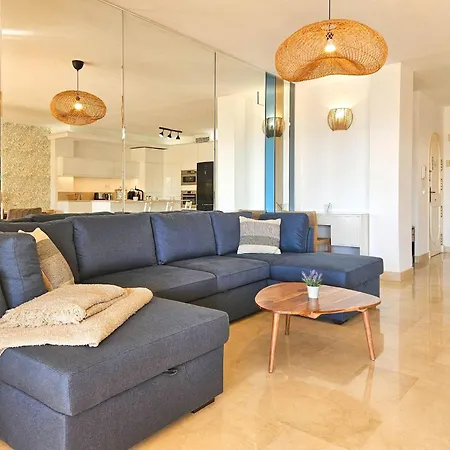 Beachfront In Marina Lejlighed