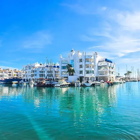 Beachfront In Marina Lejlighed *